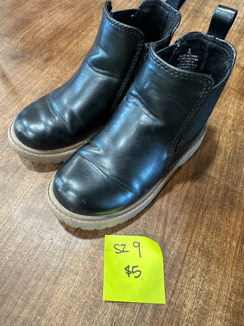 Old Navy Black Chelsea Boots with Tan Outsole